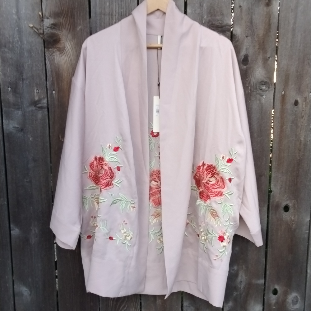 TOPSHOP embroidered floral kimono
